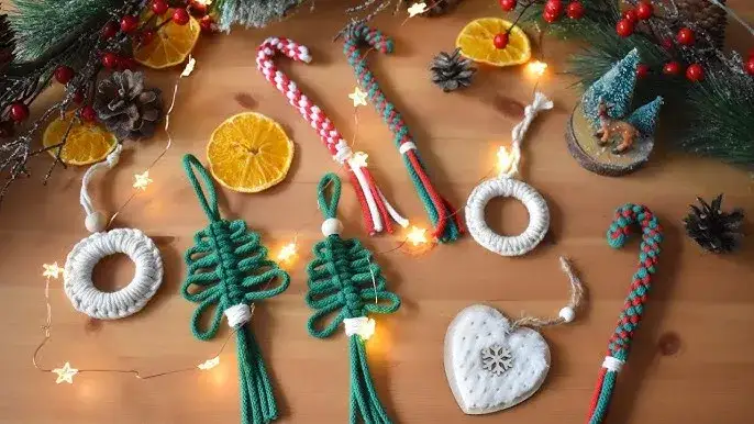 Makramowe ozdoby choinkowe DIY: Upleć magię świąt krok po kroku!