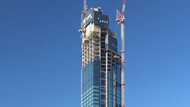 Ile pięter ma najwyższy budynek w Warszawie? Zaskakujące fakty o Varso Tower