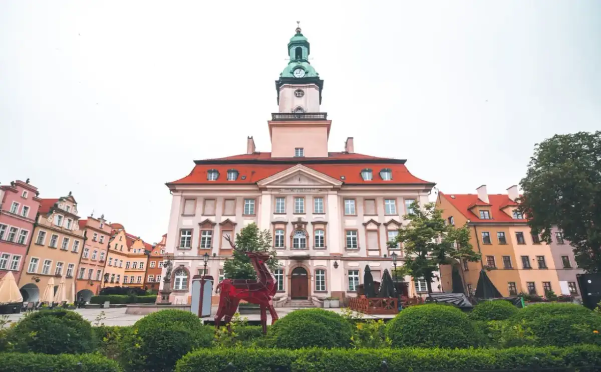 Najlepsze atrakcje i miejsca, które warto zobaczyć w Jeleniej Górze