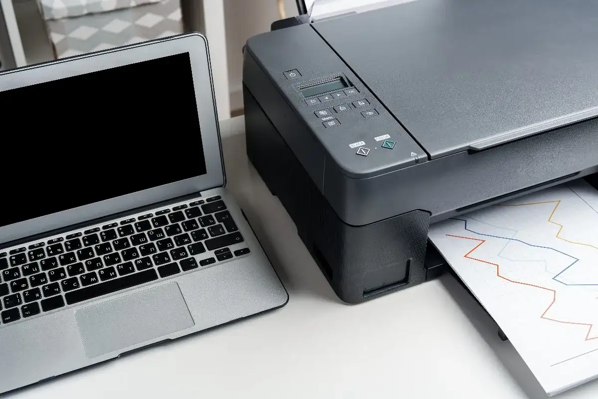 Jak drukować z laptopa na drukarkę - proste kroki i porady rozwiązywania problemów