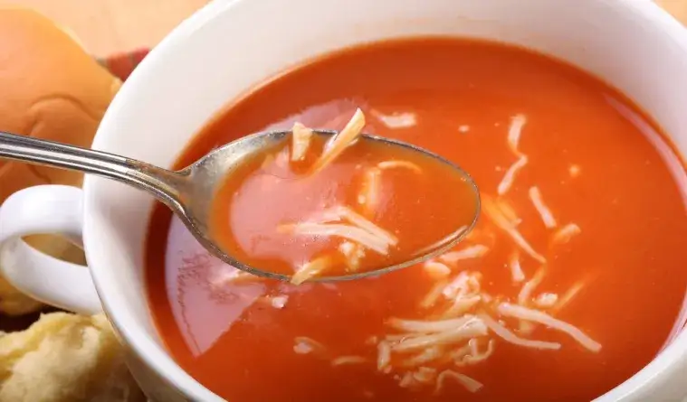 Czy można zamrozić zupę pomidorową? Sprawdź najlepsze praktyki