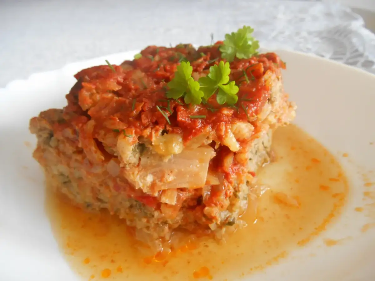 Zapiekanka gołąbkowa: prosty przepis, by nigdy nie była sucha