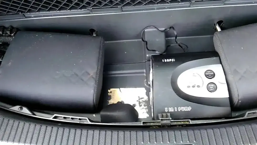 Gdzie jest koło zapasowe w VW Touran? Oto, co musisz wiedzieć