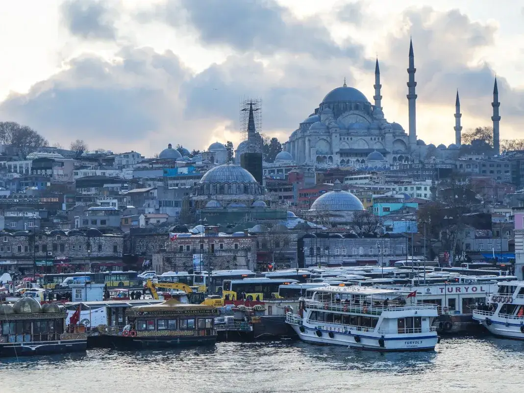Stambuł: Gdzie leży i dlaczego to ważne dla Twojej podróży?