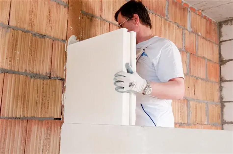 Z czego ścianka działowa do łazienki? Porównanie najlepszych materiałów