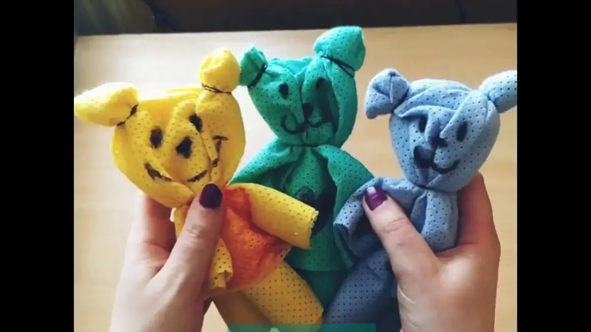 Jak zrobić pluszowego misia ze skarpetki – łatwe kroki i pomysły na personalizację