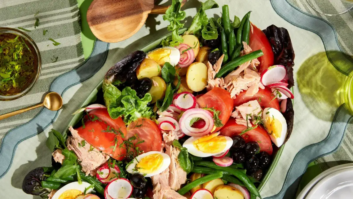 Salade Niçoise : La vraie recette, sans erreurs !