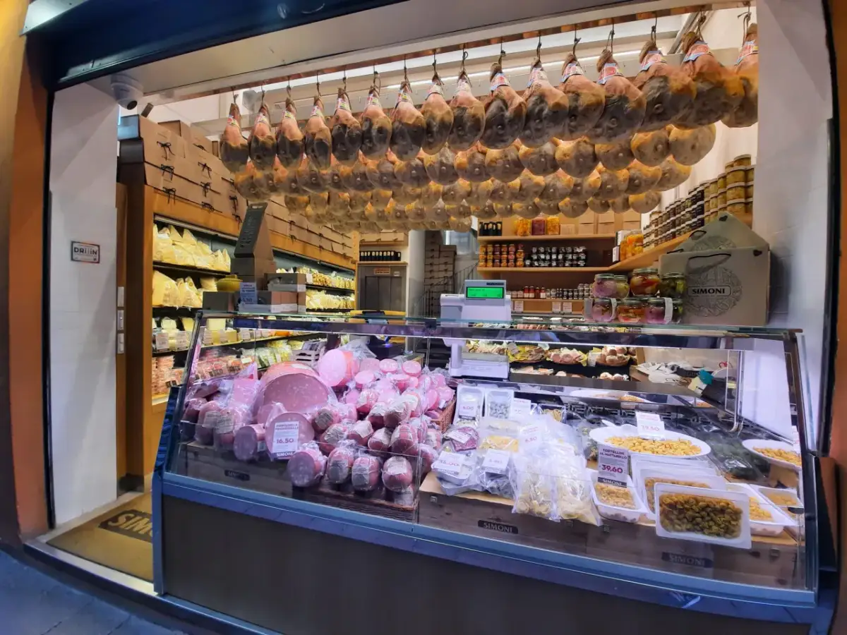 Bolonia: Gdzie zjeść? Autentyczne smaki i sprawdzone adresy