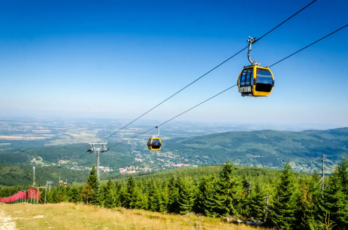 Świeradów-Zdrój: Atrakcje na każdą porę roku co warto zobaczyć?