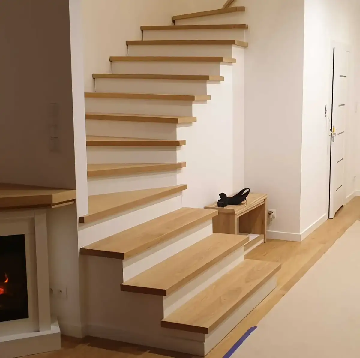 Ile kosztują schody dywanowe na beton? Ceny, które zaskoczą każdego.