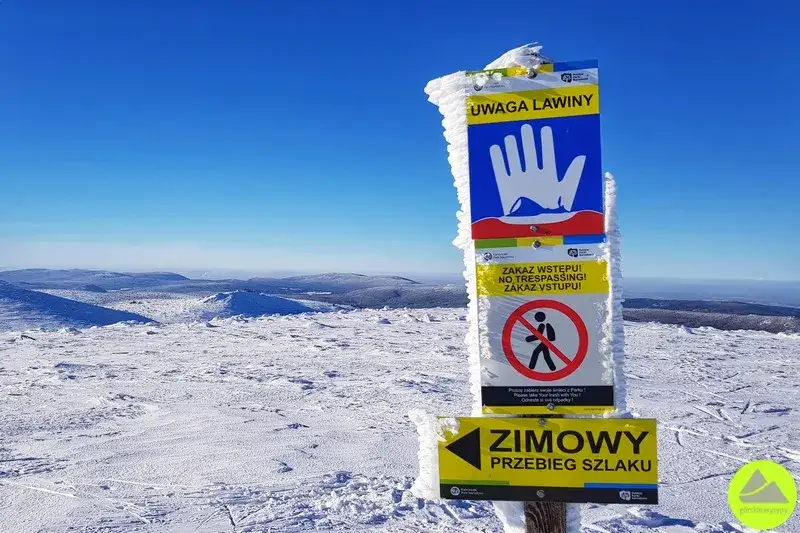 Czy szlaki w Karkonoszach są otwarte zimą? Bezpieczny przewodnik