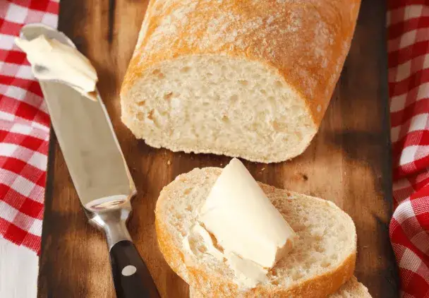 Chleb na proszku: Szybki przepis bez drożdży, który zawsze się udaje!