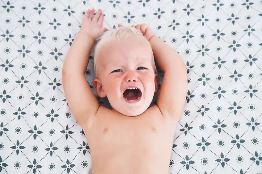 Co na ból brzucha u dziecka - najczęstsze przyczyny i skuteczne metody łagodzenia