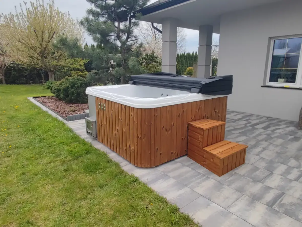 Wanna spa ogrodowa – jak wybrać idealny model do relaksu w ogrodzie