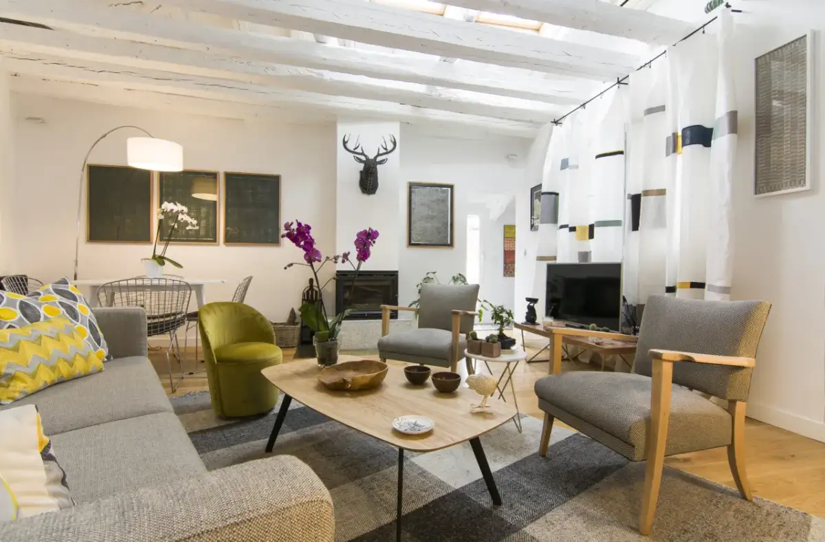 Cuadros baratos para salón: decora con estilo y sin arruinarte