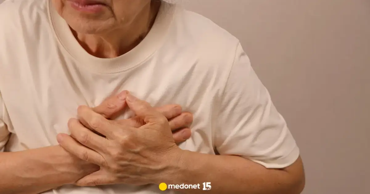 Dekarz: Kto to jest i co robi? Poznaj zawód od podszewki!