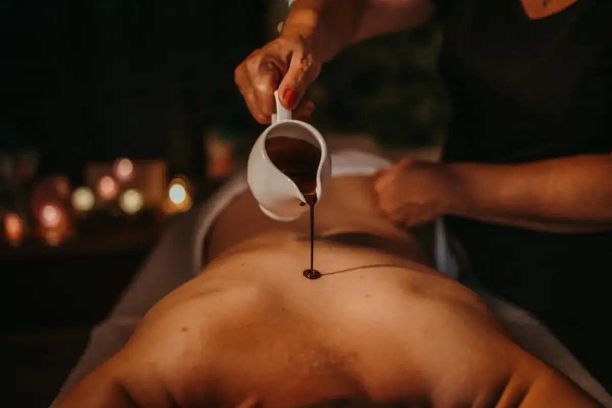 Masaż czekoladą SPA: Luksus, relaks i aksamitna skóra