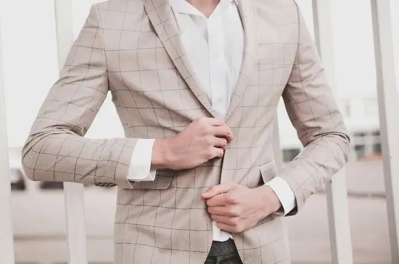 Komunia: Męski poradnik stylu. Co ubrać, czego unikać?