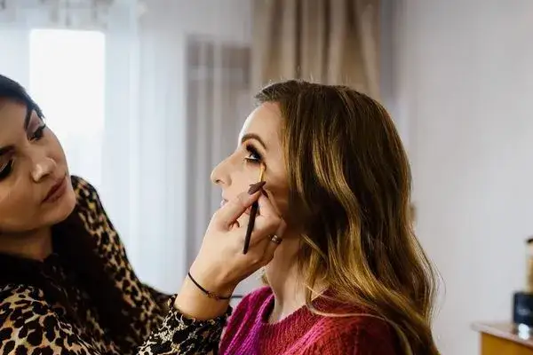 Najpierw makijaż czy fryzura - uniknij błędów w stylizacji