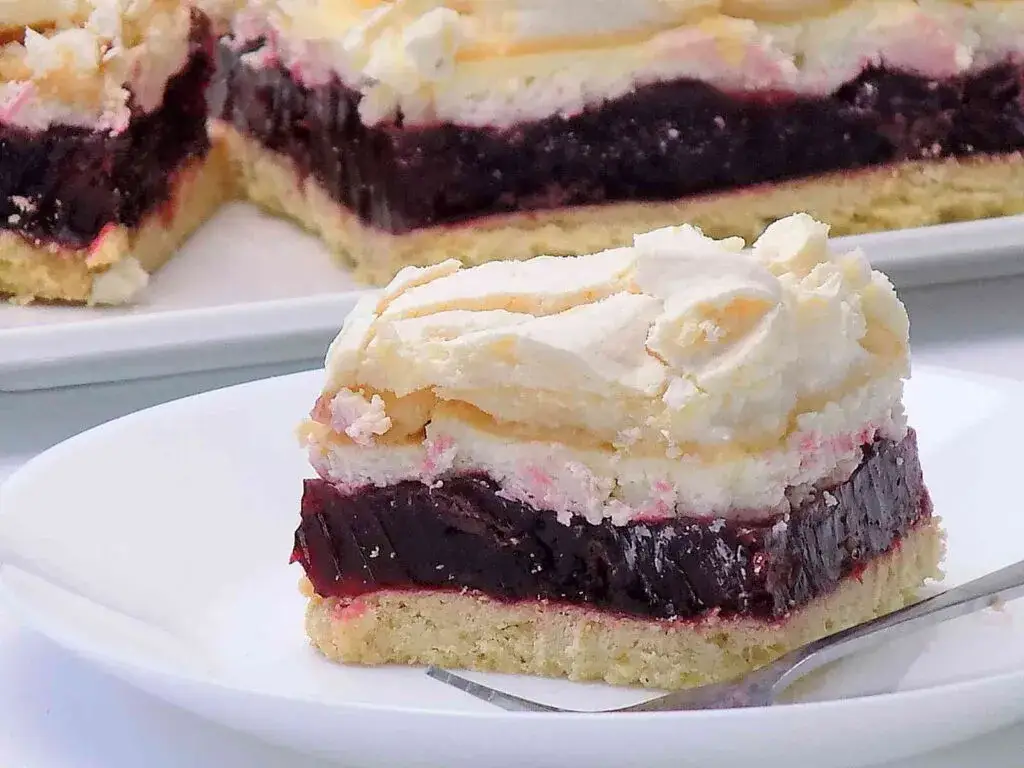 Jak zrobić ciasto malinowa chmurka – prosty przepis na pyszny deser