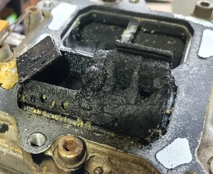 Uszkodzona chłodnica EGR? Zdiagnozuj objawy i uniknij zniszczeń!