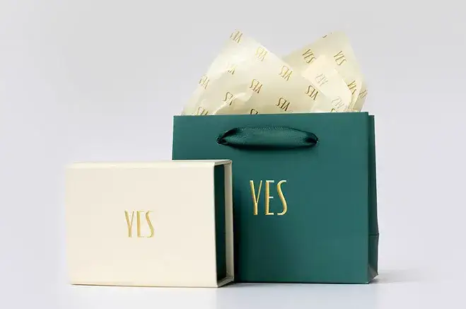 Płyn do czyszczenia srebra YES: Blask biżuterii w 1 minutę!