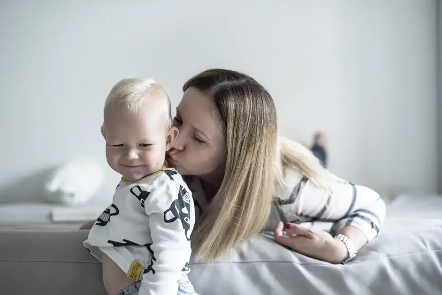 Jak łagodnie odstawić od piersi 1,5-roczne dziecko? Poradnik