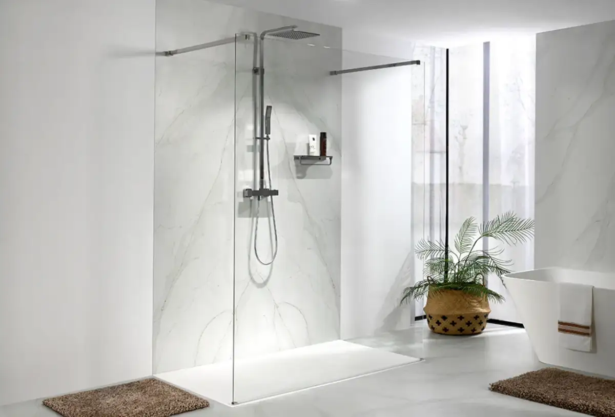 Vorteile von Paneelen im Badezimmer: Modern, pflegeleicht und kostensparend