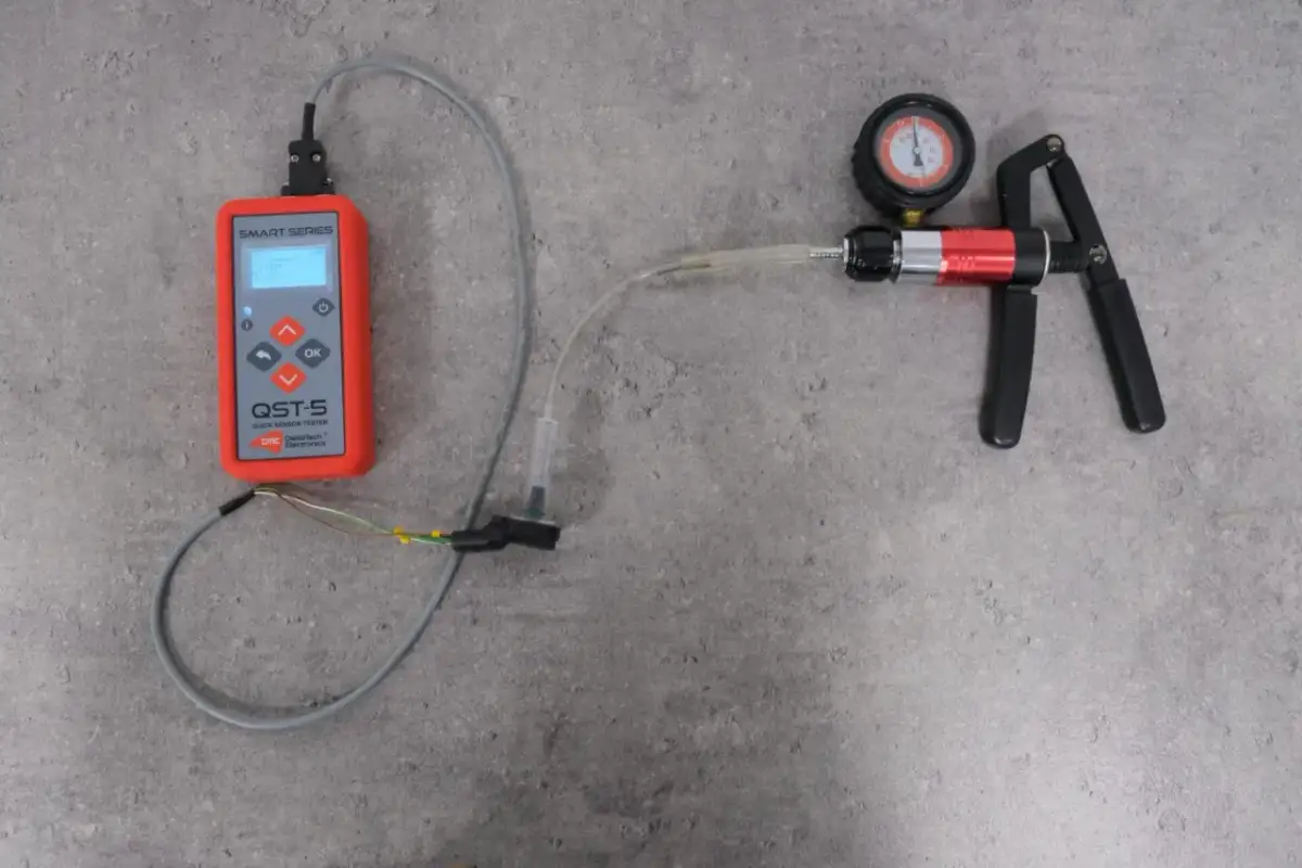 Tester MAP sensora do 1.9 TDI. Urządzenie do diagnozowania objawów uszkodzonego czujnika ciśnienia.