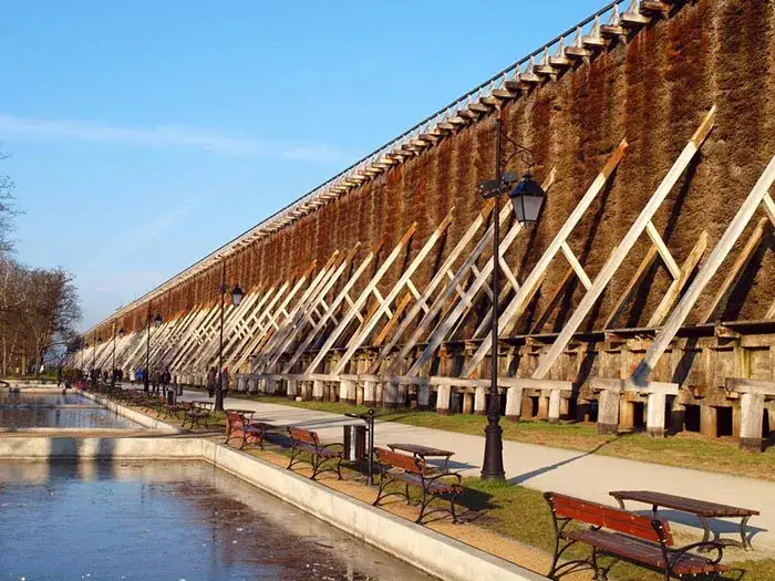 Ciechocinek: Gdzie zjeść? Odkryj najlepsze smaki uzdrowiska!