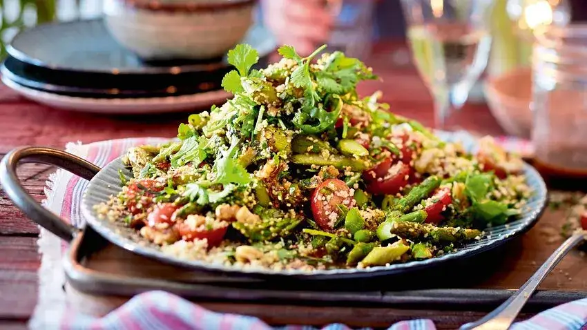 Spargelsalat Rezept: Einfach und köstlich für jeden Anlass zubereiten