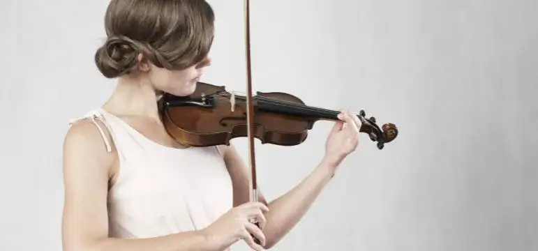 Czy gra na skrzypcach jest trudna? Oto wyzwania, które musisz znać