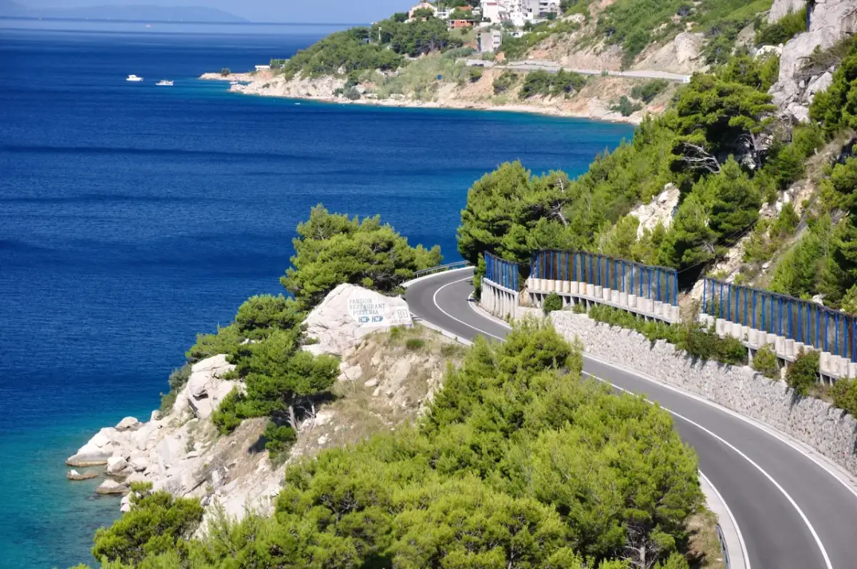 Makarska autem z Polski: Szybko, tanio, komfortowo? Wybierz!