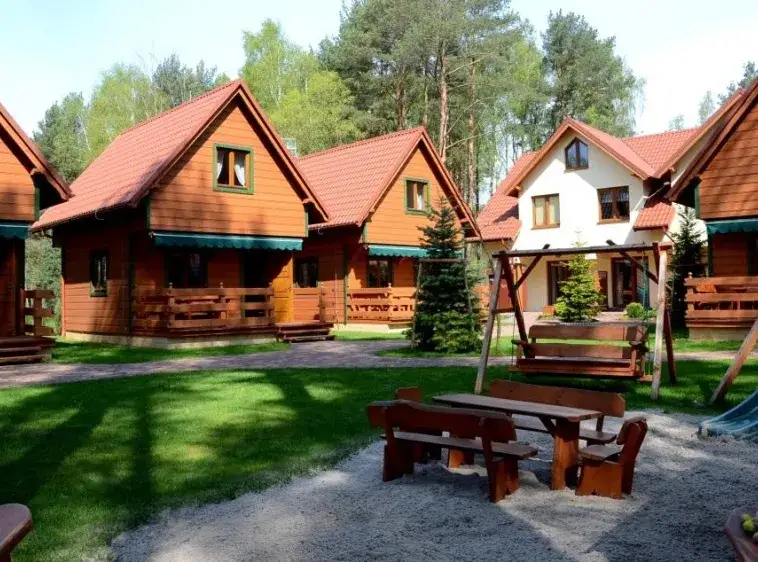 Nad Piaśnicą w Dębkach: Urokliwe miejsce na wakacje