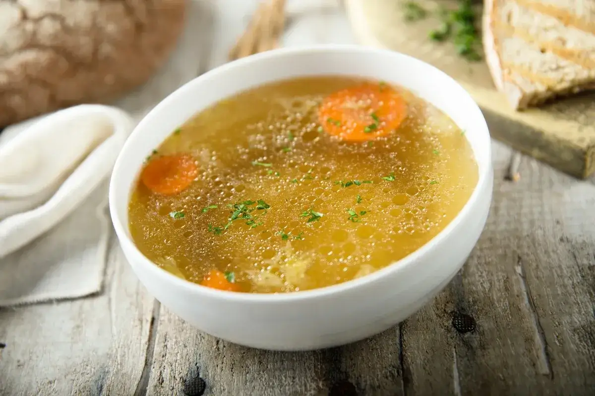 Domowe sposoby na biegunkę u kanarka: Szybka ulga i kiedy do weta?