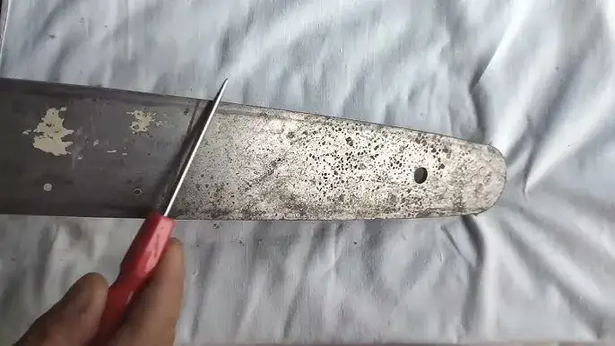 Objawy zużycia prowadnicy piły – jak rozpoznać problemy i uniknąć wypadków