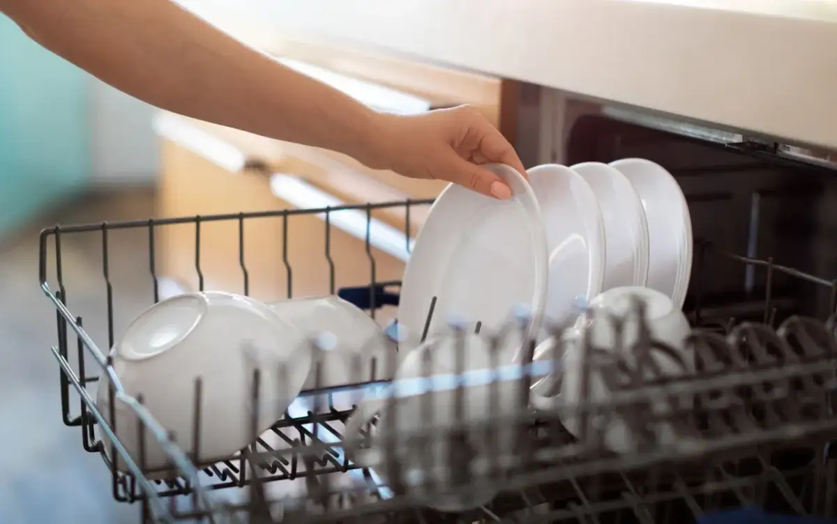 Somat: Czyszczenie zmywarki krok po kroku. Sekrety ekspertki!