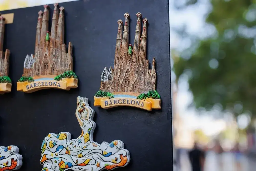 Czy pamiątki w bagażu podręcznym są dozwolone? Sprawdź przepisy i uniknij problemów