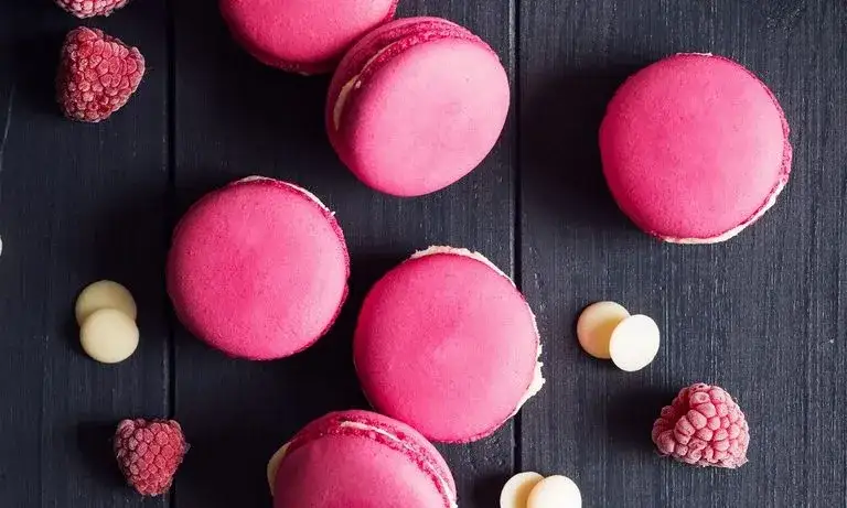 Makaroniki malinowe: Przepis krok po kroku dla początkujących