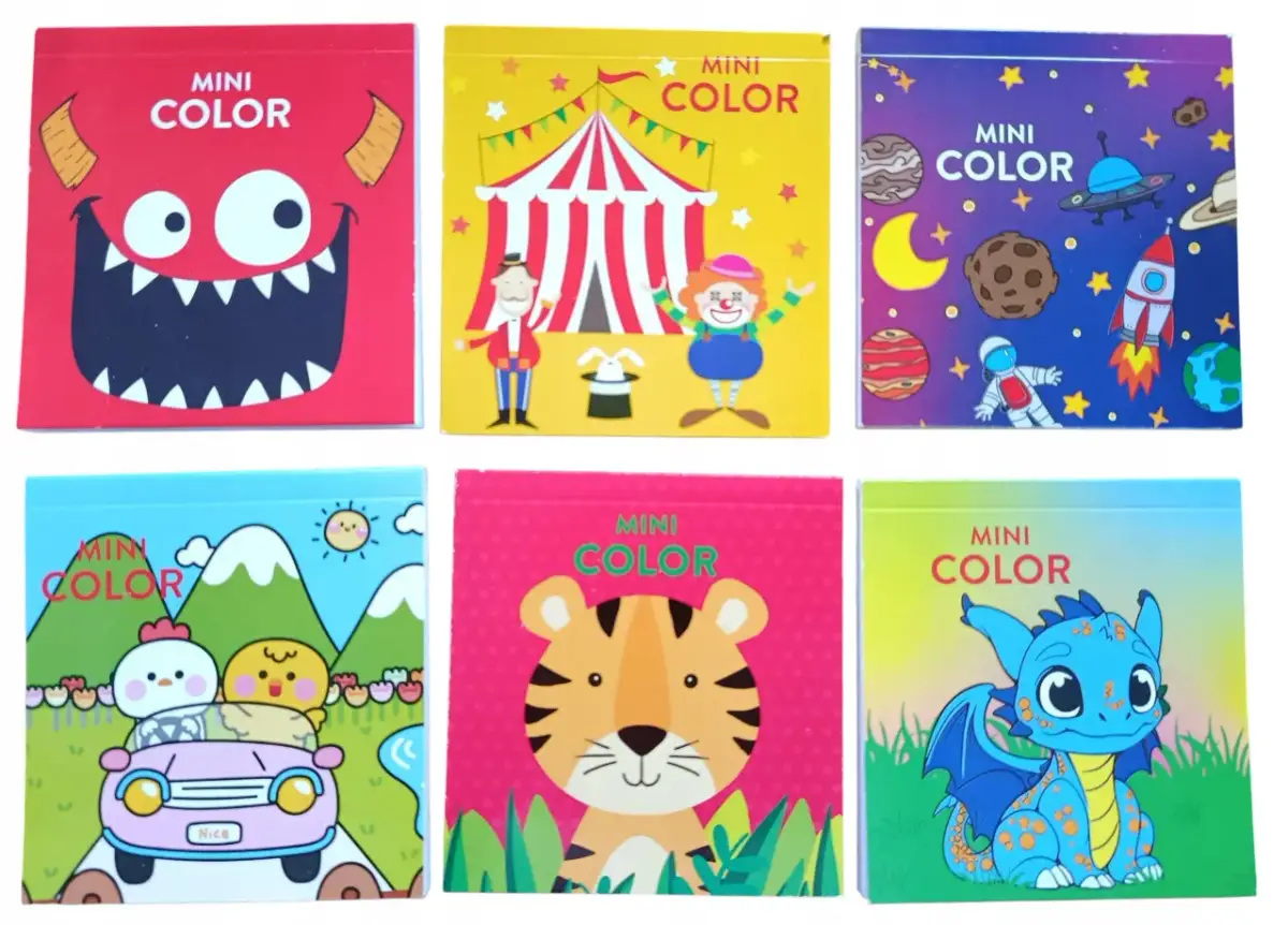 Zestaw sześciu kolorowanek z naklejkami: potwór, cyrk, kosmos, kurczaki w aucie, tygrys i smok.