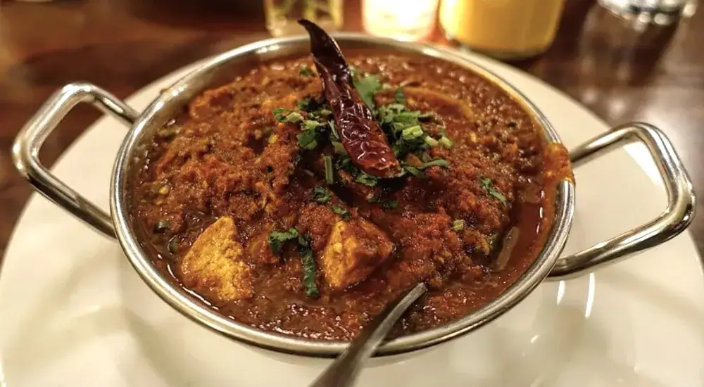 Phall Curry: Najostrzejsze curry świata? Poznaj piekielne sekrety!