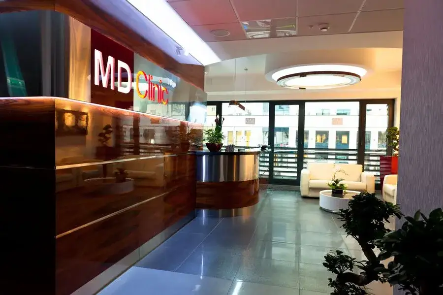 Gdzie przyjmuje dr Adam Kobayashi? Aktualne informacje i rejestracja