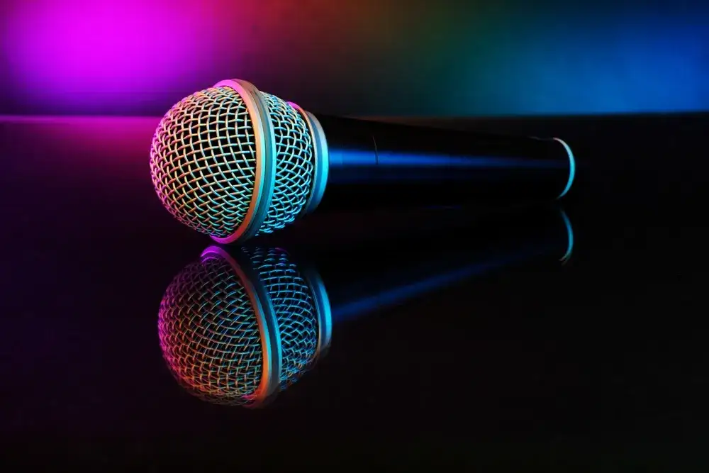 Mikrofon dla DJ-a: Jak wybrać idealny? Poradnik i ranking