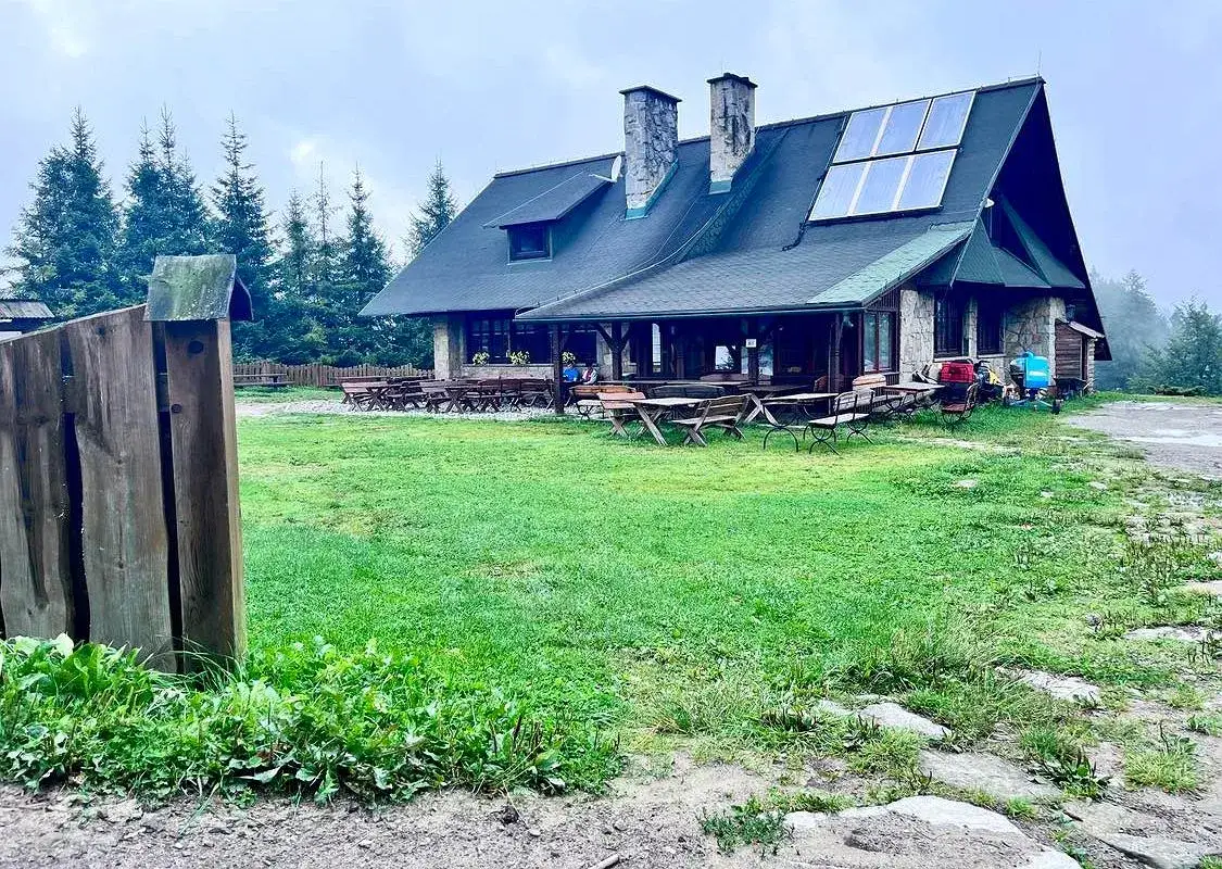 Czy schronisko może odmówić noclegu? Sprawdź, kiedy to możliwe