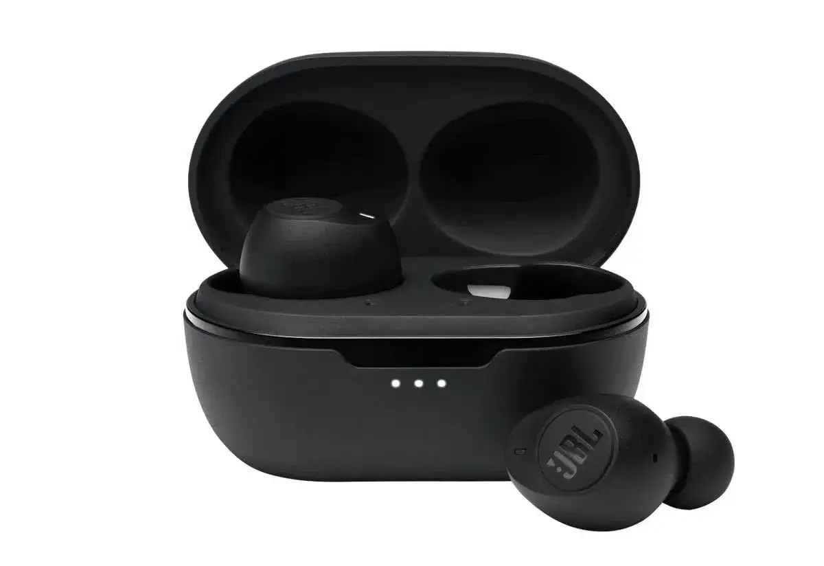 Ile ładują się słuchawki JBL? Sprawdź czas ładowania modeli