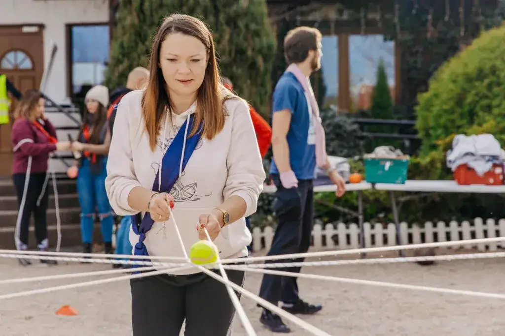 Ćwiczenia integracyjne, które zbudują silniejszy zespół i poprawią atmosferę