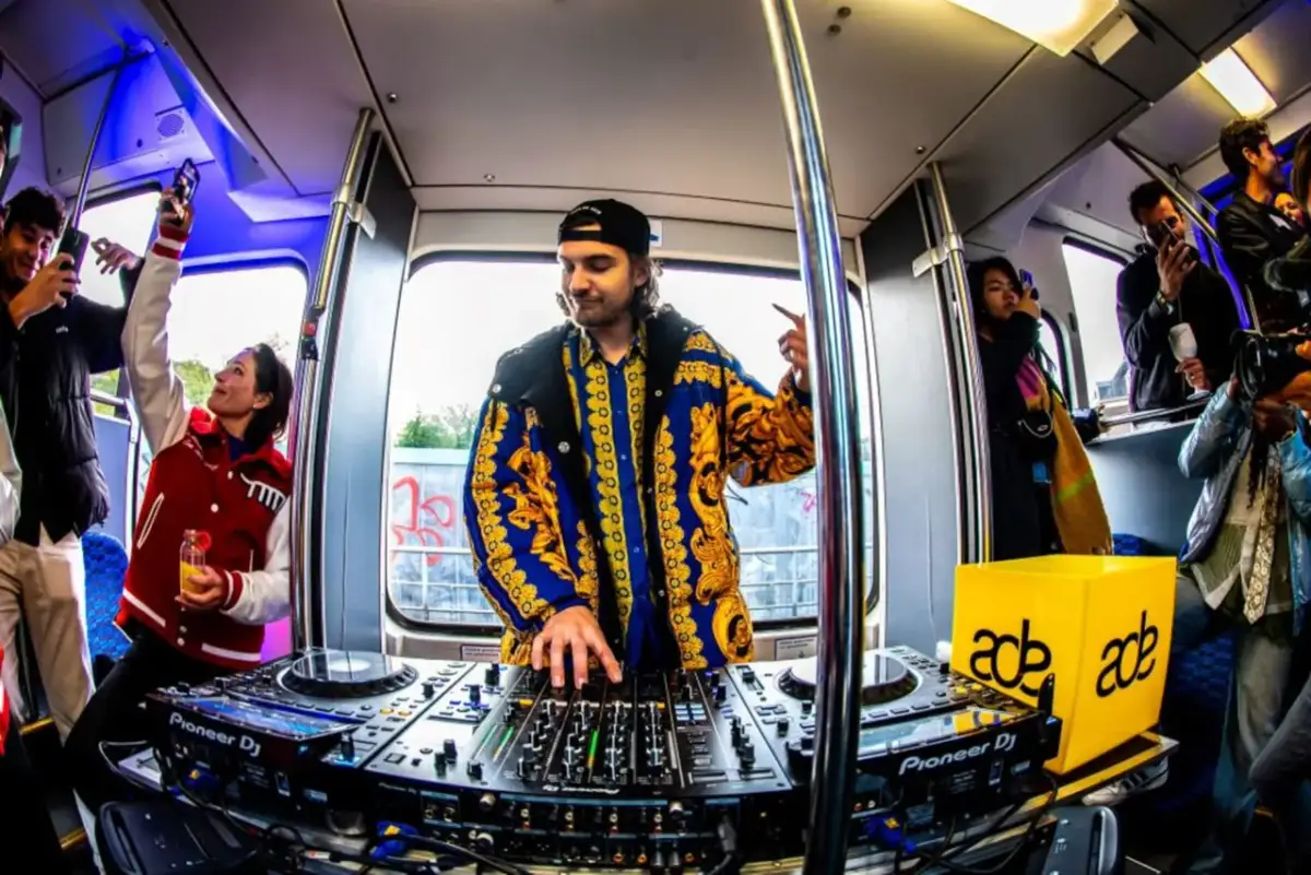 Festiwale elektroniczne w Holandii: Jak zaplanować wyjazd z Polski?