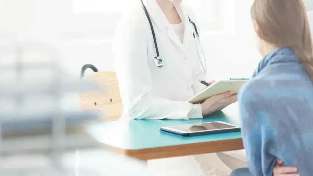 Kiedy pierwszy raz do ginekologa? Pełny przewodnik dla nastolatek