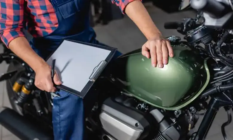 Ile kosztuje rejestracja motoroweru? Sprawdź wszystkie opłaty i uniknij niespodzianek!