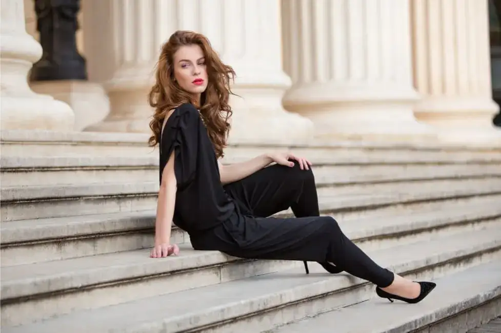 Kombinezon + Buty: Odkryj sekret perfekcyjnej stylizacji!